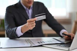 Branchenanalyse Deutschland: CRM im Finanzdienstleistungssektor